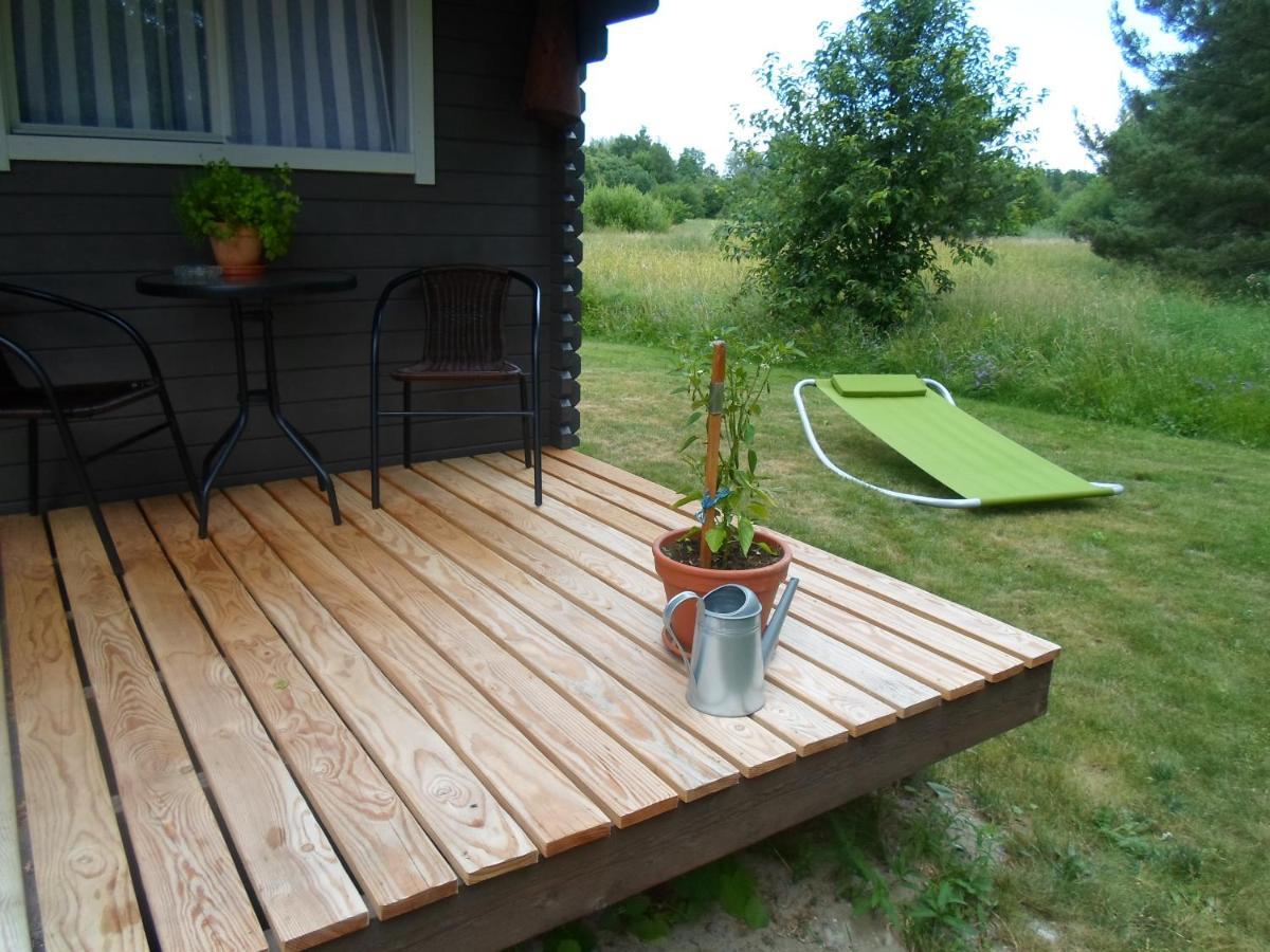 Tihase Puhkemajake Pärnu Exteriér fotografie